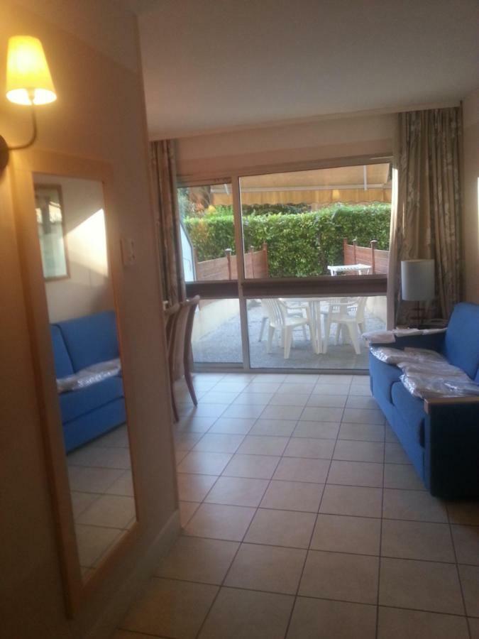 Apartment Heliotel Marine 4* Bord De Mer Saint-Laurent-du-Var Εξωτερικό φωτογραφία